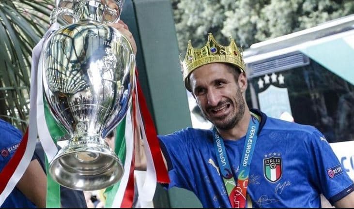 Giorgio Chiellini e mbyll me futbollin e luajtur
