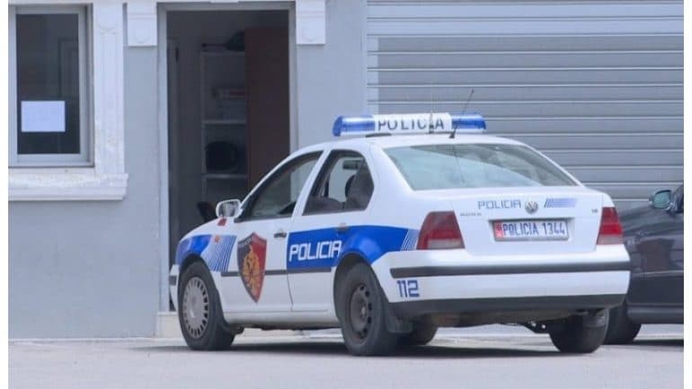 “Tempulli”/ Shisnin doza kokaine dhe kanabisi, në pranga dy persona