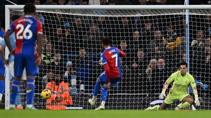 Premier League/ City shtanget në minutën e 95-të, Chelsea rikthehet te fitorja. Ndërpritet një ndeshje