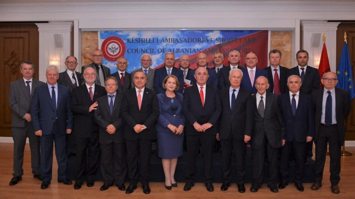 Zgjedhjet në Serbi/ Këshilli i Ambasadorëve thirrje shqiptarëve në Luginë të Preshevës që të marrin pjesë masovisht në votime