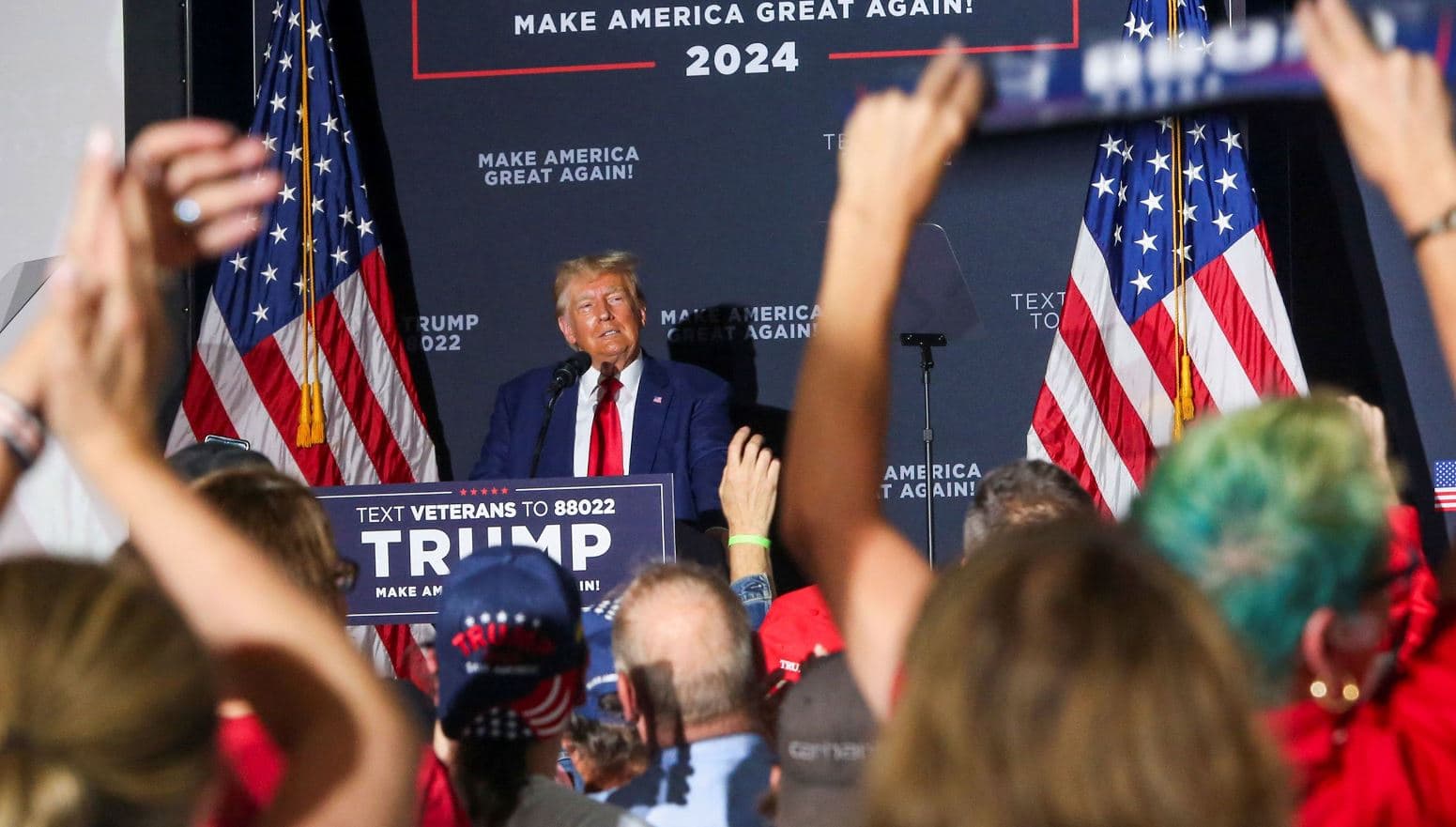 Trump: Emigrantët po helmojnë SHBA-të!