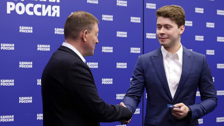 BE sanksionon djalin e ish-Presidentit rus