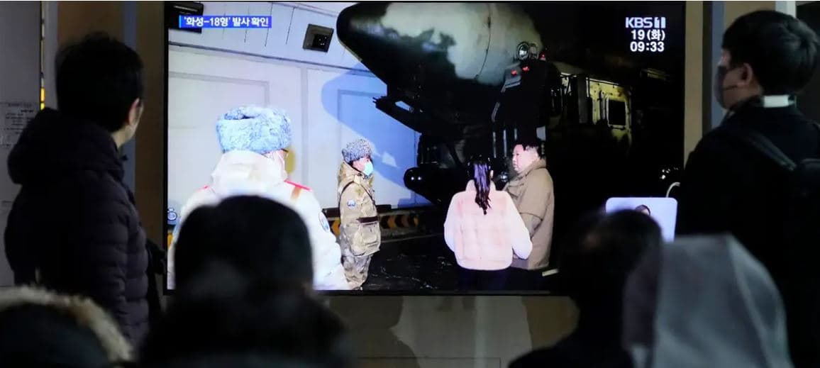 Kim Jong Un paralajmëron SHBA-në pas testimit të raketës ndërkontinentale 