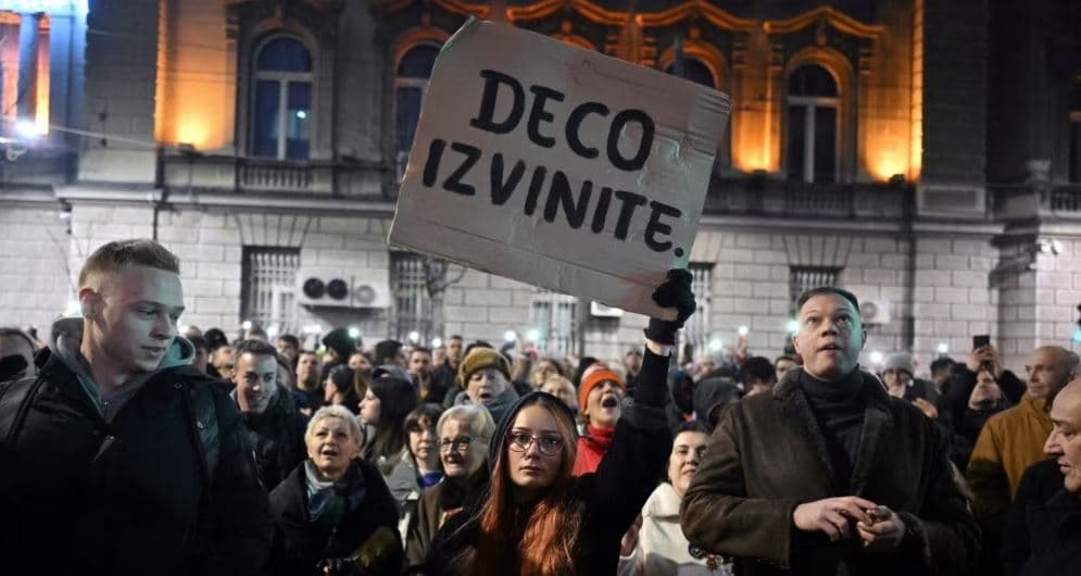 Protestë kundër zgjedhjeve, kërkohet përsëritja e votimeve në Beograd