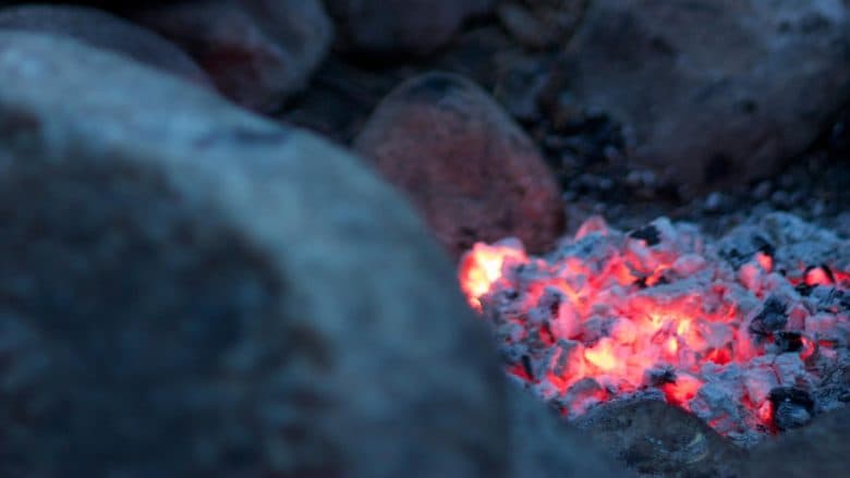 Shkodër, gjenden mbetje kockore në një gropë ku digjej qymyr