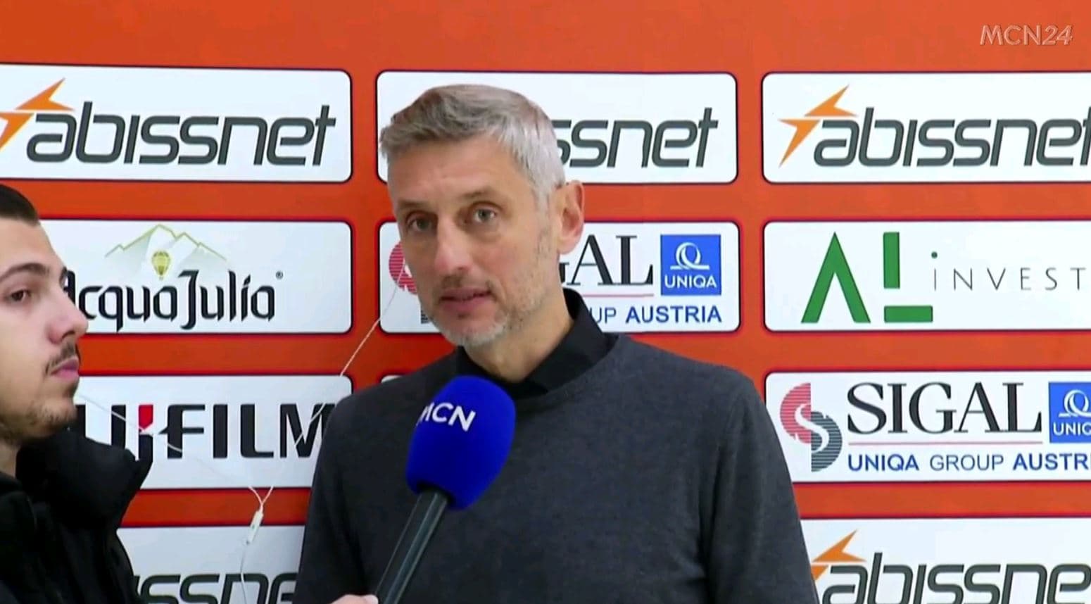 Humbja e thellë, Gvozdenovic: Katër gola me gabime elementare