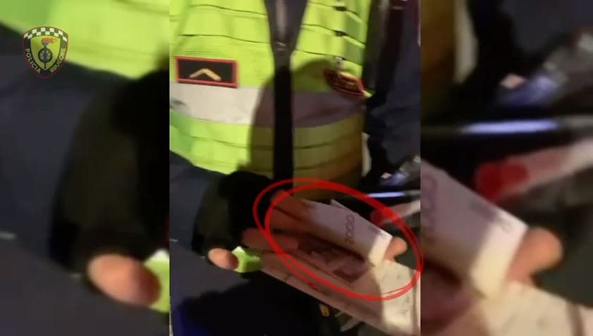 Shoferi nën ndikimin e alkoolit tenton të korruptojë policin rrugor në Tiranë