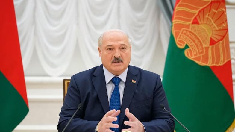 Lukashenko: Përfundojnë dërgesat e armëve bërthamore ruse 