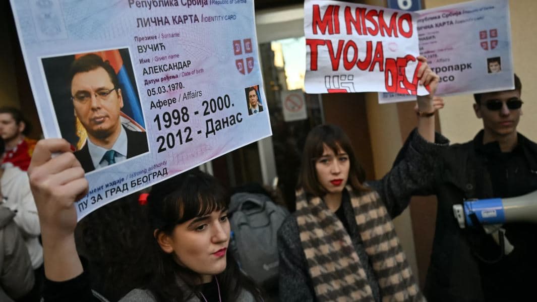 Nuk ndalen protestat në Serbi, 40 të arrestuar 