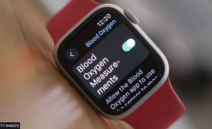 Ndërpriten shitjet e orës së re të Apple në SHBA