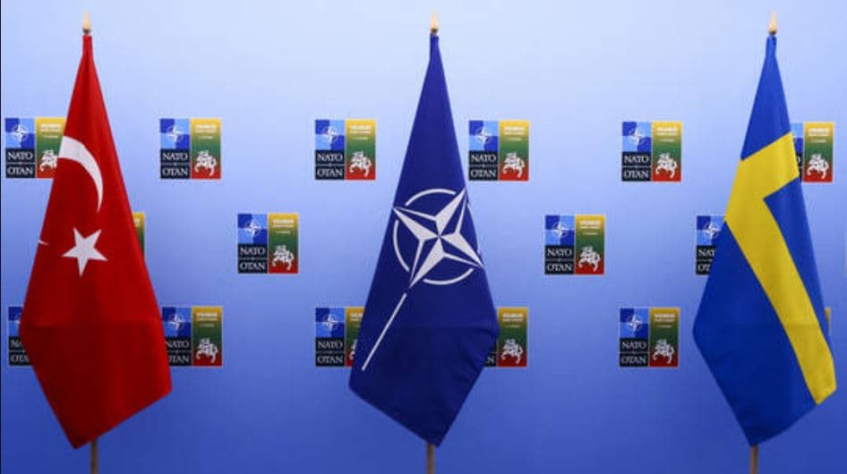 Suedia një hap më pranë NATO-s pasi ligjvënësit turq dhanë miratimin