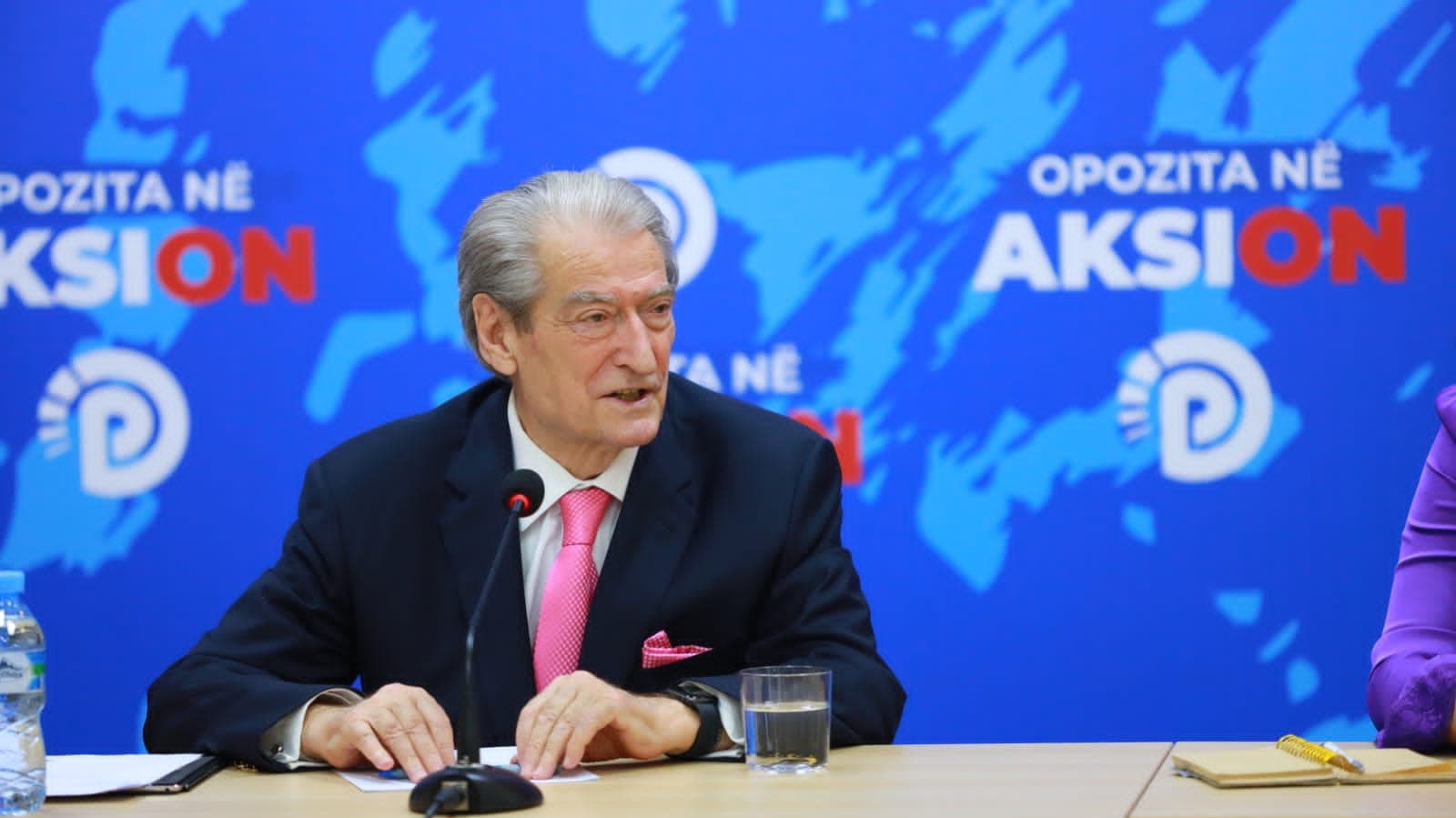 Berisha: Skapi gati amnistinë e tretë të Beqajt! Dumani po i copëzon dosjet me stilin e Ramës për lotet e rrugëve