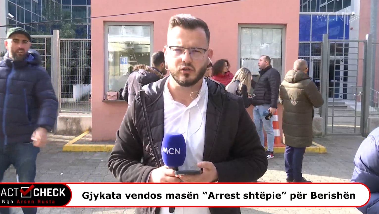 Gjykata miraton masën e sigurisë “arrest shtëpie” për Berishën (VIDEO)
