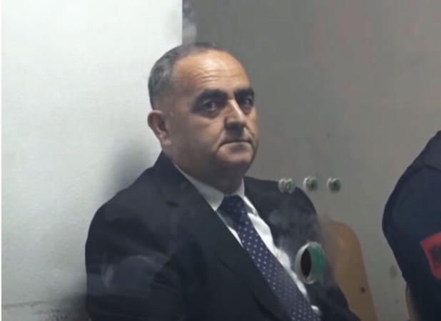 Fredi Beleri del nga qelia, 6 orë leje për t’i dhënë lamtumirën e fundit gjyshes 