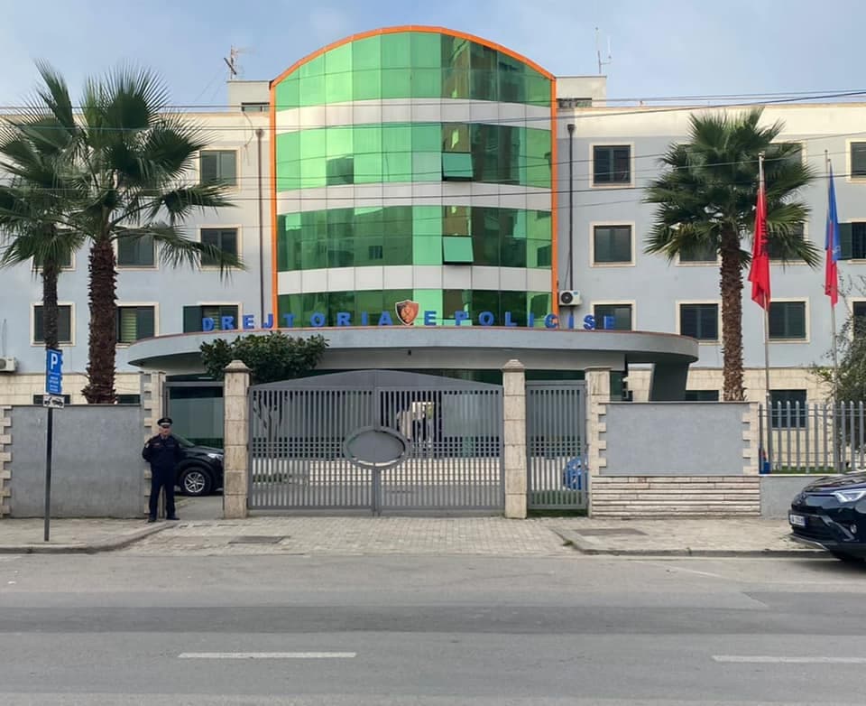Në kërkim për vjedhje, kapet në Durrës