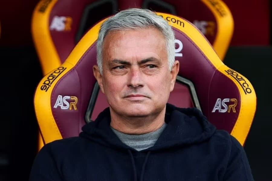 Mourinho, zbulon të ardhmen