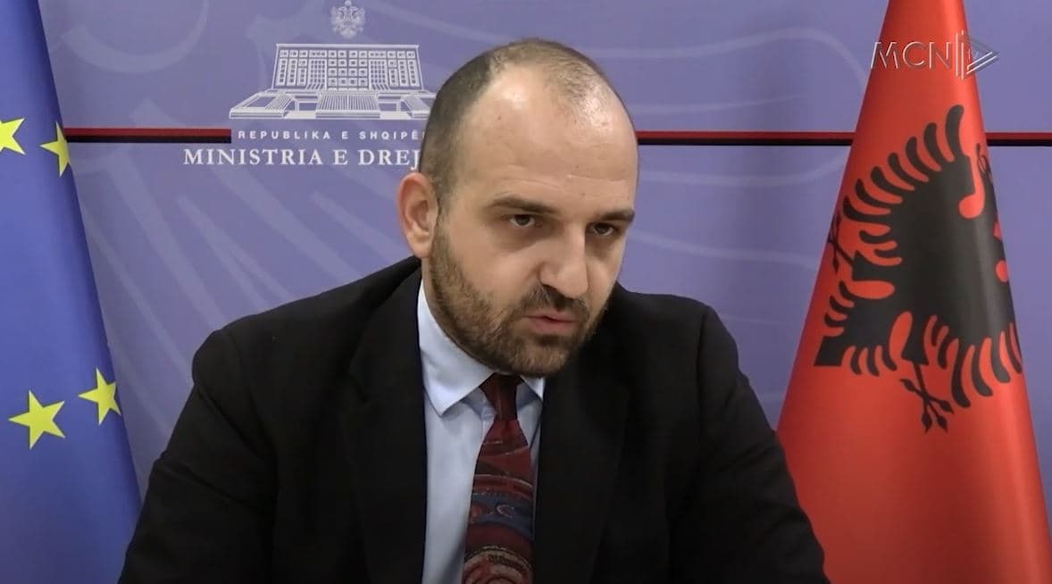 Administrata nën “lupë” për korrupsion/ Drejt ngritjes agjensia që do të monitorojë institucionet (VIDEO)