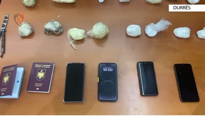  Shisnin kokainë në afërsi të shkollave, arrestohen dy vëllezërit në Durrës