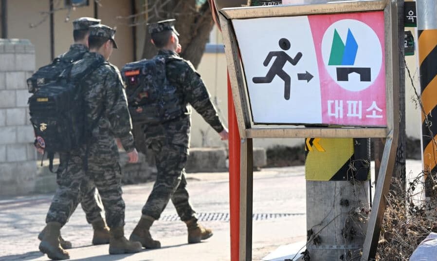 Koreja Veriore kryen stërvitje ushtarake pranë ishullit kufitar të Koresë së Jugut