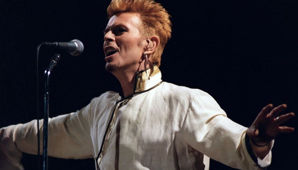 Një rrugë në Paris merr emrin e legjendës së muzikës, David Bowie