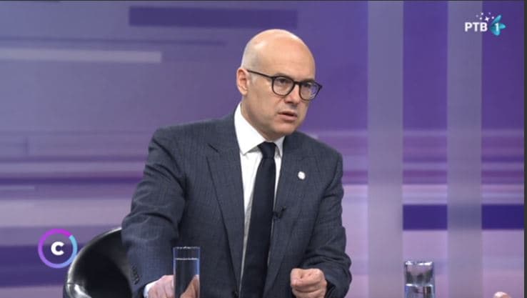 Liberalizimi i vizave për Kosovën/ Vuçeviç: Pse të mërzitemi? Le të ikin shqiptarët. Populli ynë duhet të piqet politikisht!