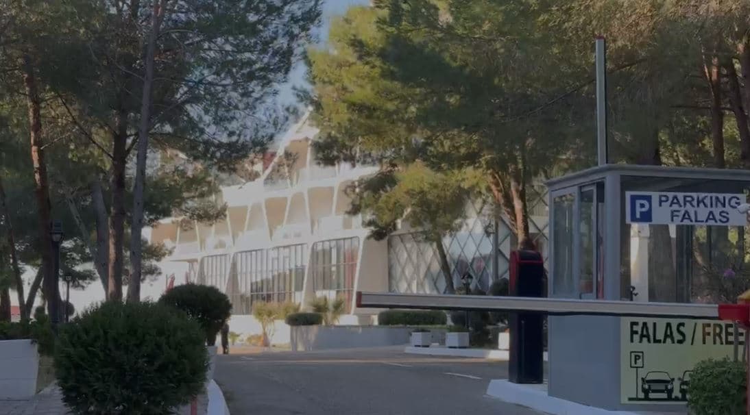 Qeveria Rama, sot mbledhje me dyer të mbyllura në Shëngjin/ Të pranishëm 30 zv.ministra 