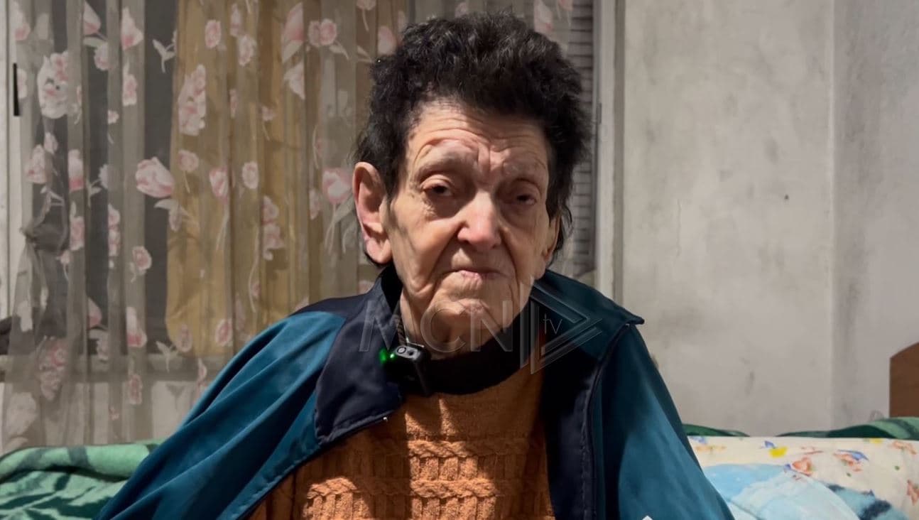 E moshuara tregon ngjarjen në Shkodër: Po bënin zhurmë dhe e shanë, burri mori çiften dhe qëlloi