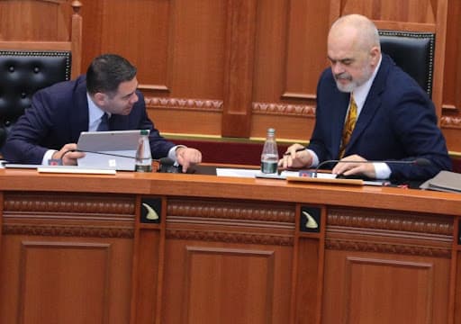 Djegia e mandatit të deputetit të Ahmetaj, Kuvendi informon KQZ-në për vakancën