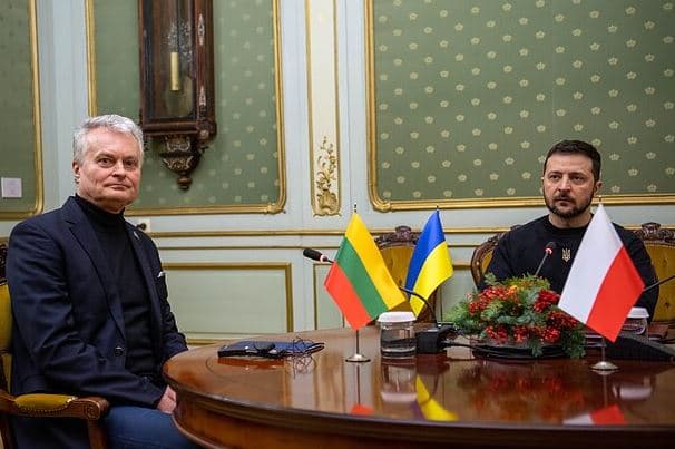 Presidenti Zelensky: Hezitimi i Perëndimit po inkurajon Putinin