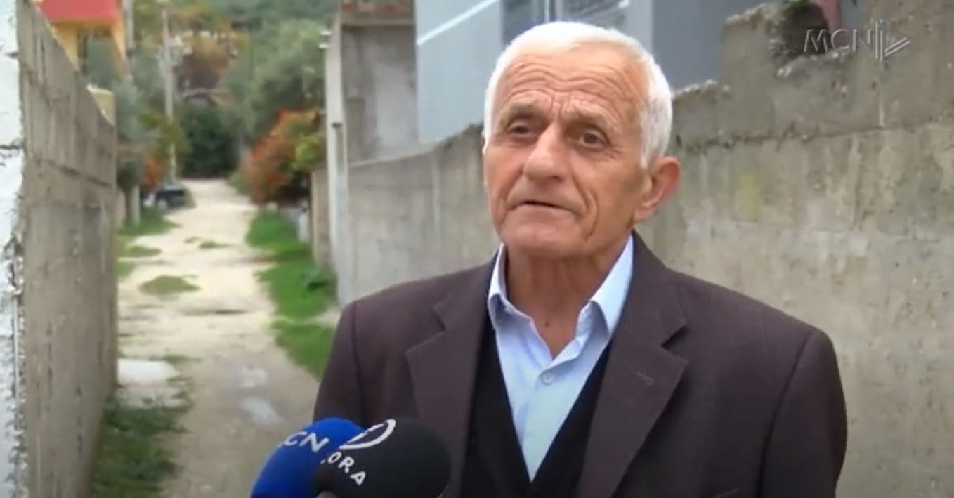 Rrugët e harruara në lagjen “Kushtrimi”/ Mungojnë kanalizimet, qytetarë: Të merren masa (VIDEO)