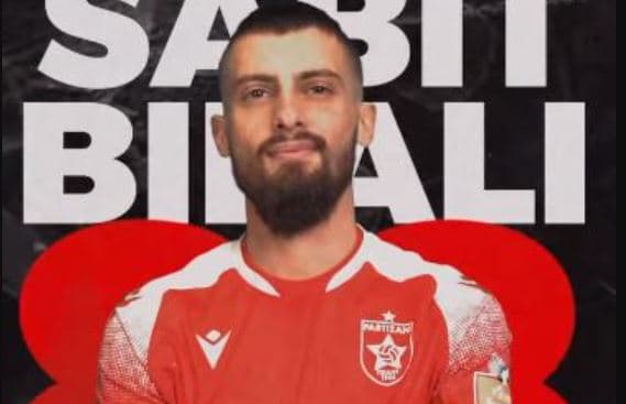 U largua nga Partizani, mesfushori gjen skuadër të re