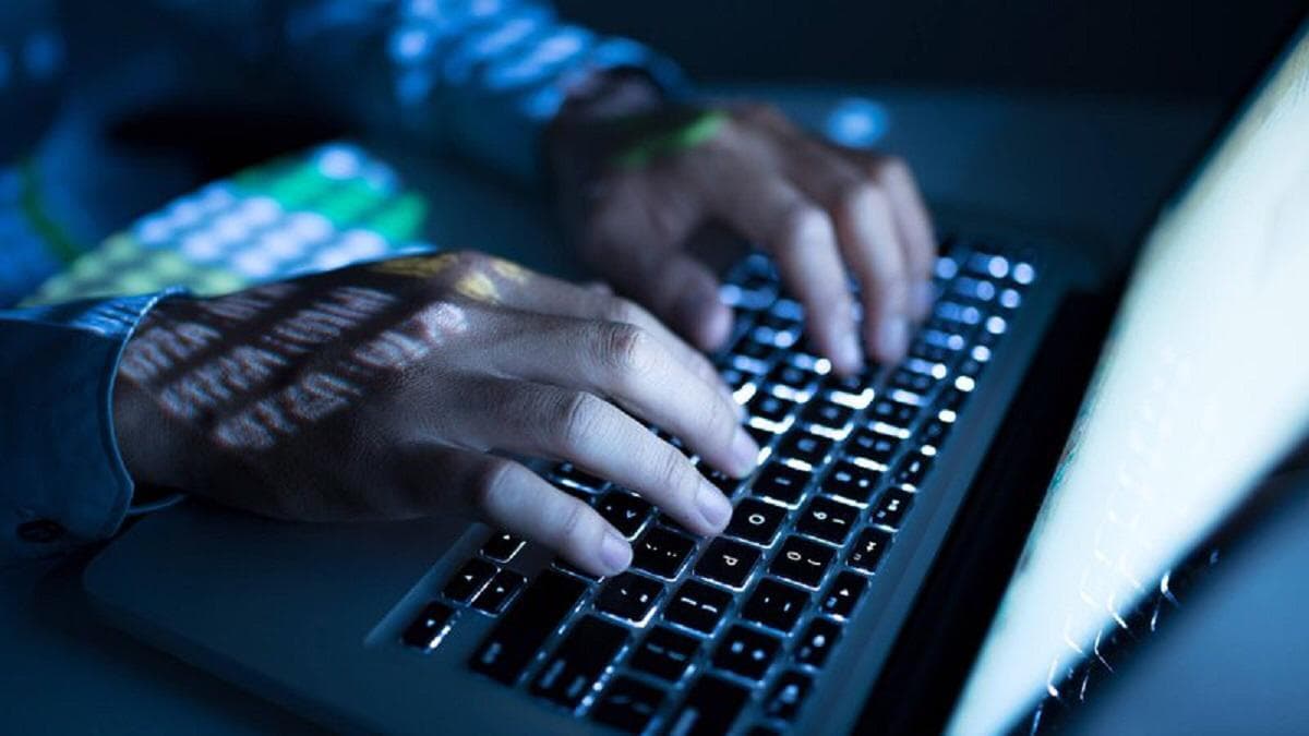 I hapi profile false në rrjete sociale 23-vjeçares/ Arrestohet 45-vjeçari në Tiranë