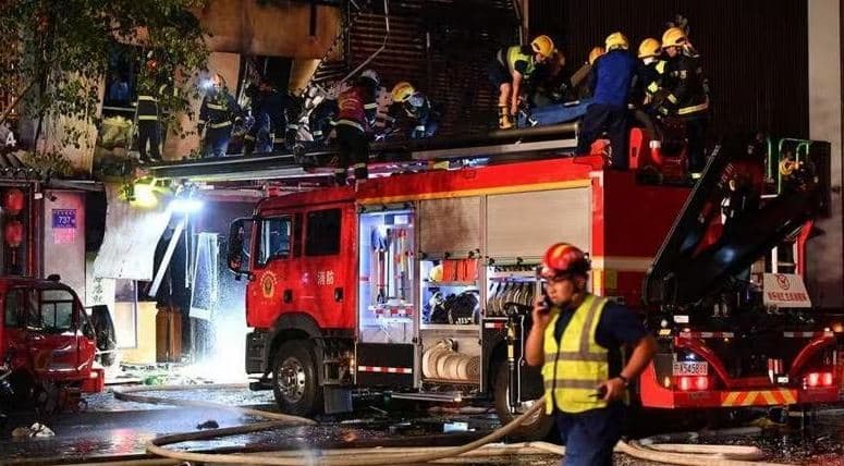Bie zjarr në një konvikt shkolle në Kinë, 13 të vdekur 