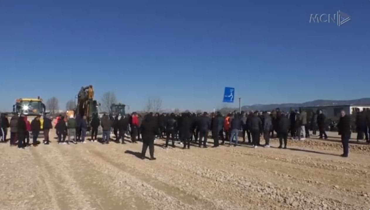 Banorë e biznese në protestë/ Kundër aksit Thumanë-Kashar: S’kemi dalje në rrugë (VIDEO)
