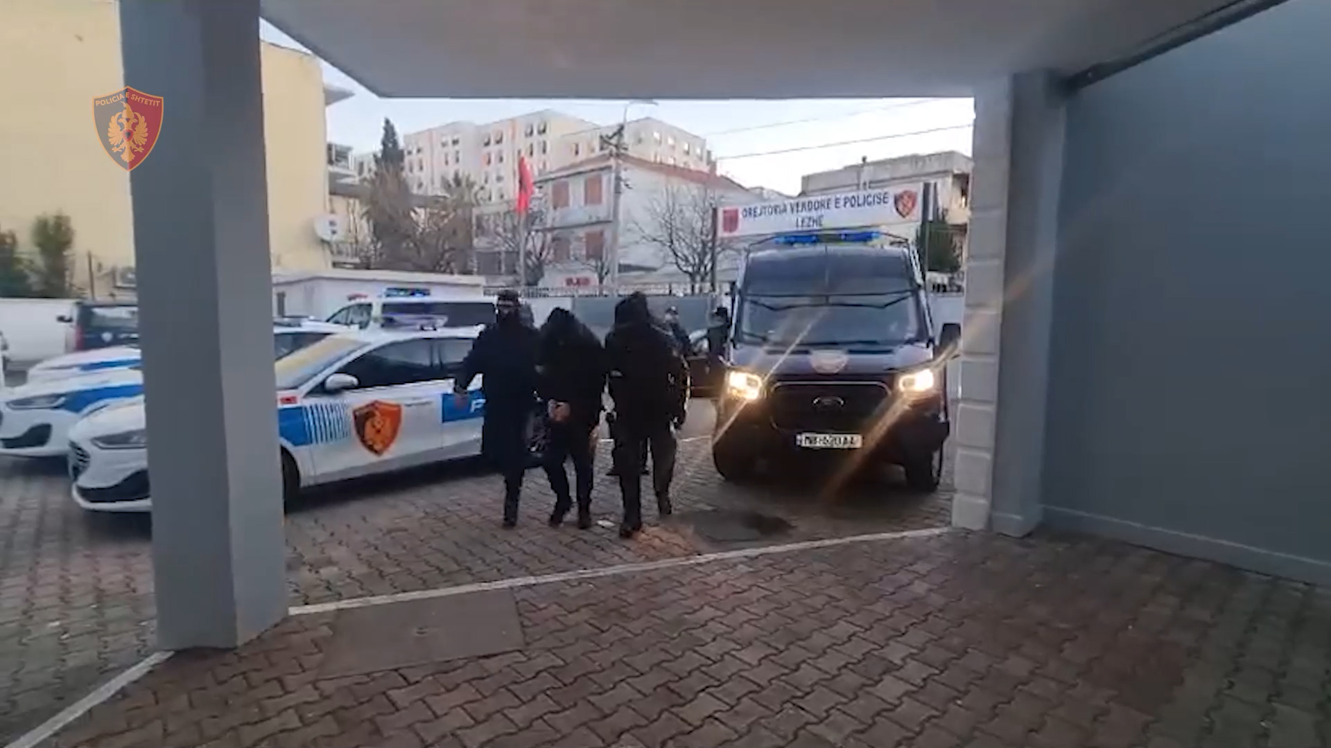 Kokainë, heroinë e armë gjahu/ Detaje nga operacioni “Tempulli” në Vlorë, u arrestuan 43 persona