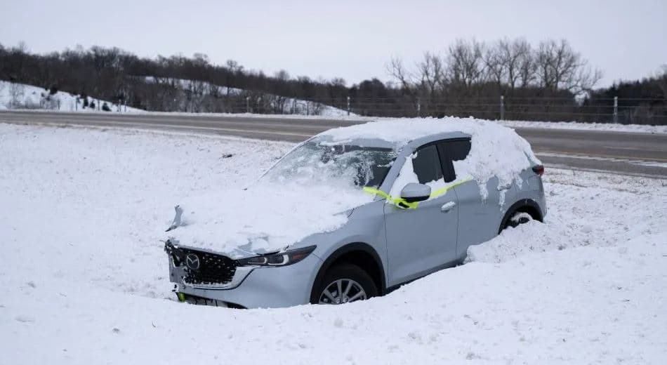 90 të vdekur nga stuhitë në SHBA