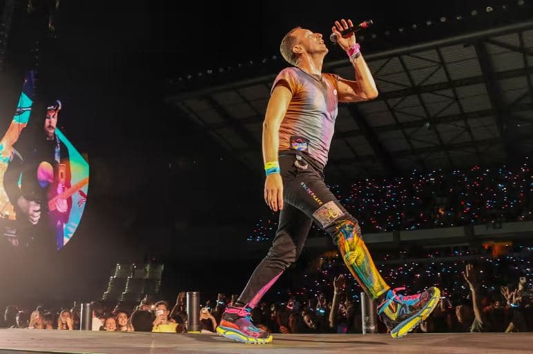 Përdori helikopterin presidencial për të parë koncertin e Coldplay, Presidenti i Filipineve ngjall protesta 