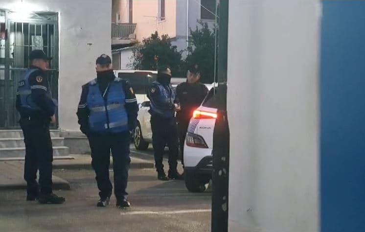 Vijon operacioni Tempulli në Elbasan, mes të arrestuarve një anëtar i Këshillit Bashkiak