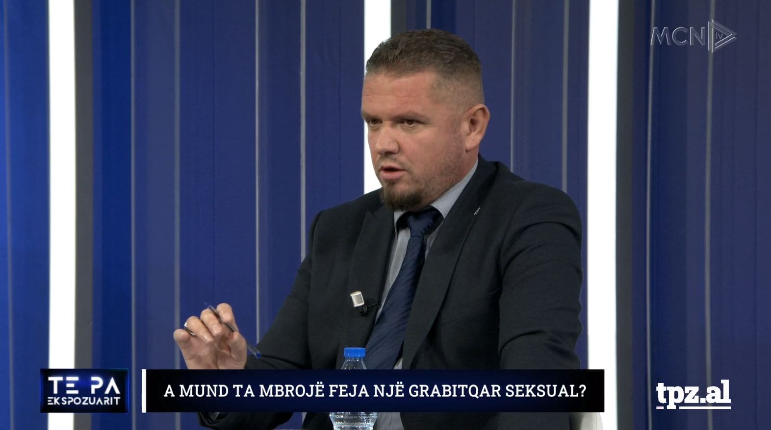 Avokati i doktorit Hasi: Është besimtar. Nëse një femër i nxit ereksionin, martohet me të  