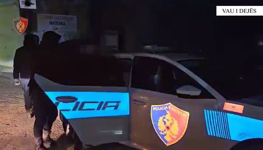 Dhunoi e kërcënoi bashkëshorten dhe 4 fëmijët, në pranga 50-vjeçari