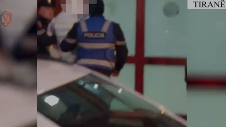 Në kërkim për shitje narkotikësh, arrestohet 22-vjeçari në Tiranë