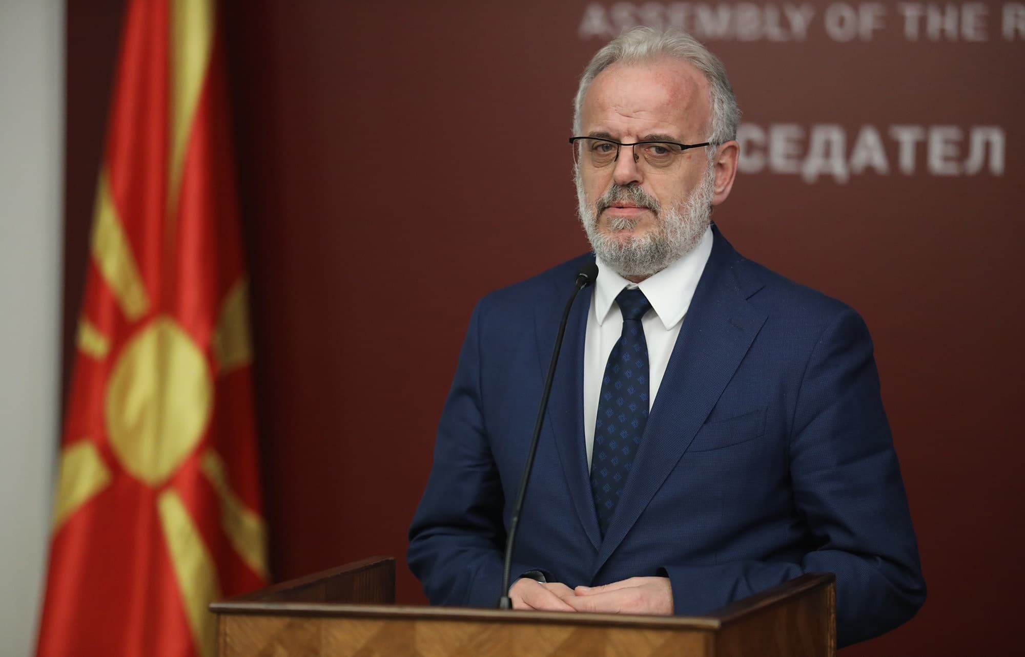 Talat Xhaferri merr mandatin e kryeministrit të Maqedonisë së Veriut