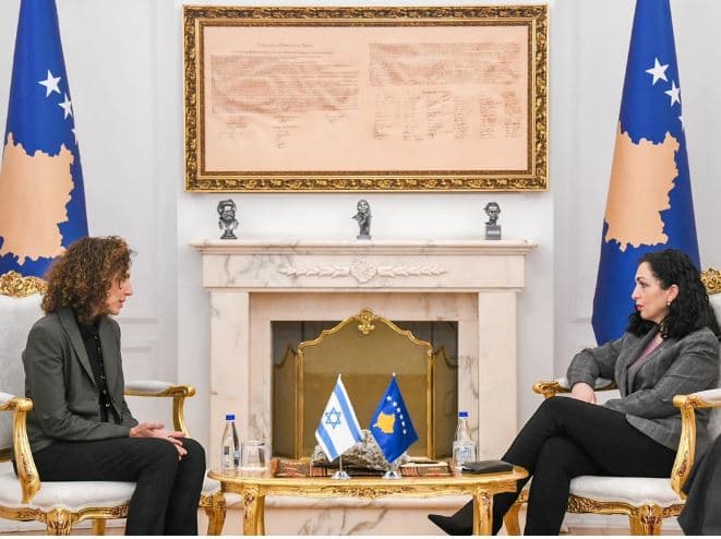 Izraeli heq vizat me Kosovën