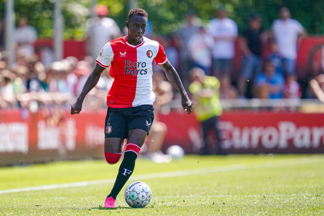 Barcelona, objektiv tek Feyenoordi