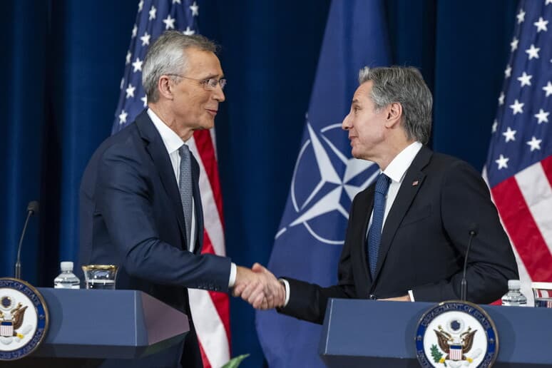 Blinken: Ukraina do të bëhet anëtare e NATO-s
