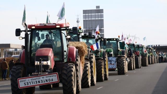 Fermerët francezë “rrethojnë” Parisin, në protesta,deri në reagimin e qeverisë