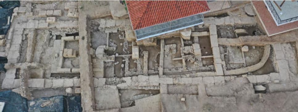 Arkeologët zbulojnë një tempull të lashtë grek të mbushur me ar dhe bizhuteri