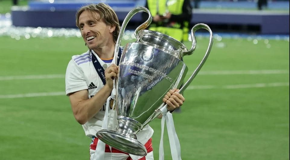 Sezoni i fundit me Real Madrid, Modric do të largohet në verë