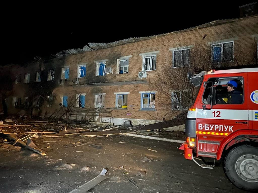 Bombat ruse godasin spitalin në Kharkiv, evakuohen pacientët