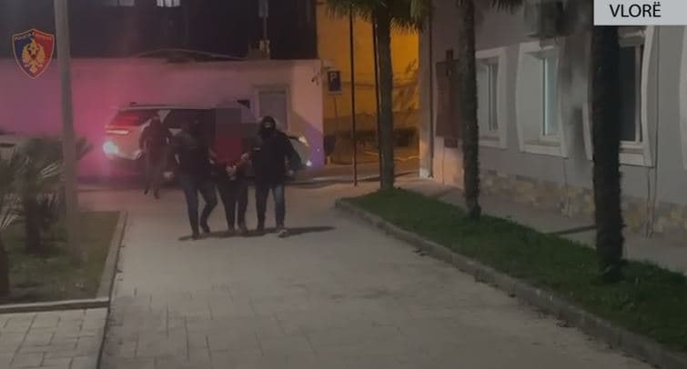 Arrestohet 48-vjeçari në Vlorë, ishte pjesë e grupit kriminal që do trafikonte 500 kg kanabis në Turqi